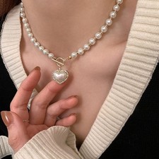 Collana con ciondolo di perle
