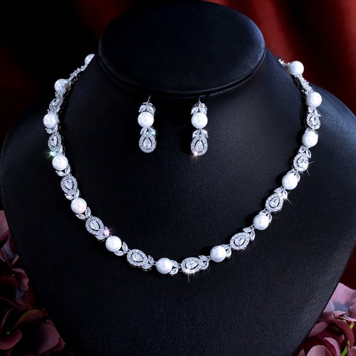 Collana perle goccia foglia