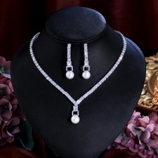 Set gioielli orecchini collana